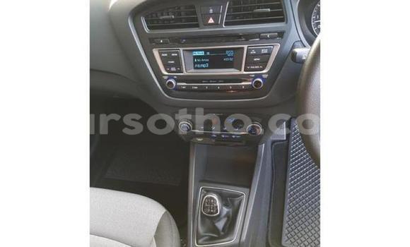 Sayi Na hannu Hyundai i20 White Mota in Maseru a Maseru Sayi Na hannu Hyundai i20 White Mota in Maseru a Maseru