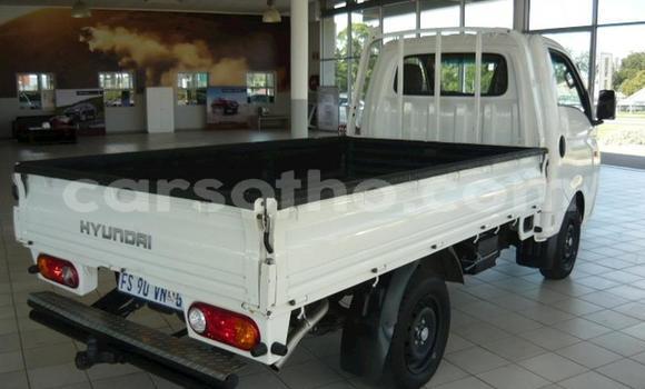 Buy Used Hyundai H1 White Car in Maseru in Maseru Buy Used Hyundai H1 White Car in Maseru in Maseru