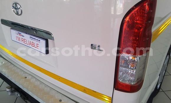 Buy Used Toyota Hiace White Car in Maseru in Maseru Buy Used Toyota Hiace White Car in Maseru in Maseru