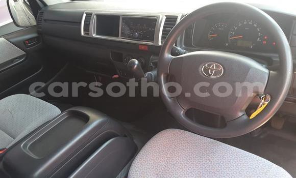 Buy Used Toyota Hiace White Car in Maseru in Maseru Buy Used Toyota Hiace White Car in Maseru in Maseru