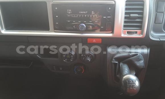 Buy Used Toyota Hiace White Car in Maseru in Maseru Buy Used Toyota Hiace White Car in Maseru in Maseru
