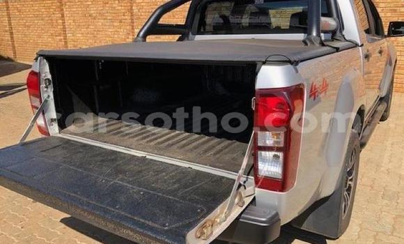 Buy Used Isuzu KB Silver Car in Maseru in Maseru Buy Used Isuzu KB Silver Car in Maseru in Maseru