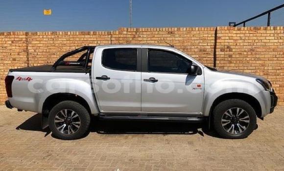 Buy Used Isuzu KB Silver Car in Maseru in Maseru Buy Used Isuzu KB Silver Car in Maseru in Maseru