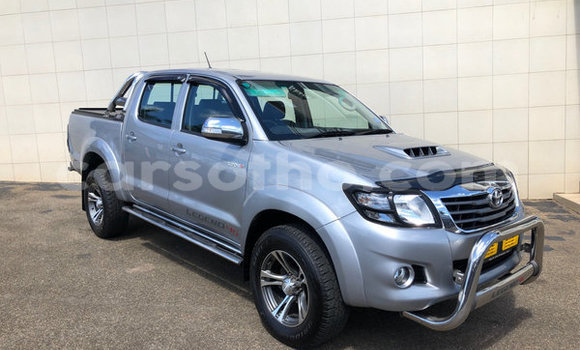 Buy Used Toyota Hilux Silver Car in Maseru in Maseru Buy Used Toyota Hilux Silver Car in Maseru in Maseru