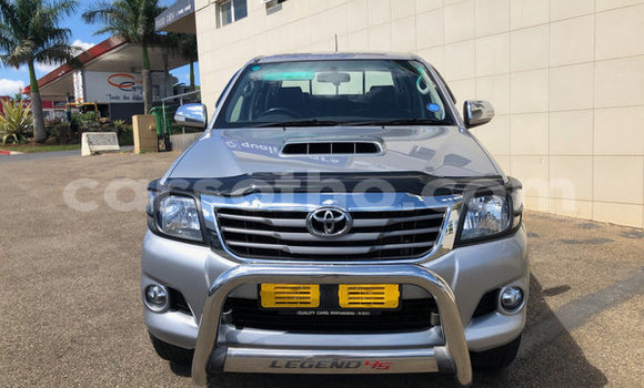Buy Used Toyota Hilux Silver Car in Maseru in Maseru Buy Used Toyota Hilux Silver Car in Maseru in Maseru