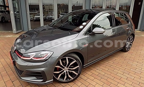 Buy Used Volkswagen Golf R Silver Car in Maseru in Maseru Buy Used Volkswagen Golf R Silver Car in Maseru in Maseru