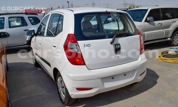 Sayi Imported Hyundai i10 White Mota in Import - Dubai a Maseru Sayi Imported Hyundai i10 White Mota in Import - Dubai a Maseru