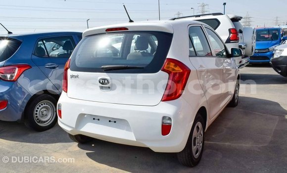Sayi Imported Kia Picanto White Mota in Import - Dubai a Maseru Sayi Imported Kia Picanto White Mota in Import - Dubai a Maseru