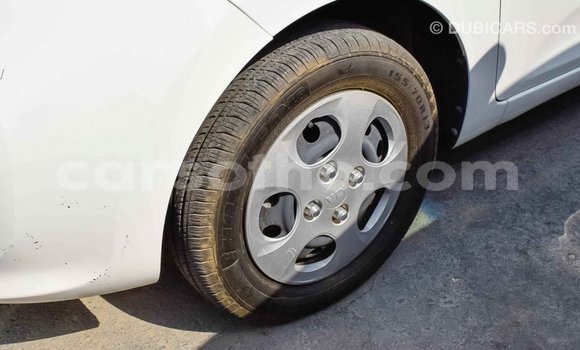 Sayi Imported Kia Picanto White Mota in Import - Dubai a Maseru Sayi Imported Kia Picanto White Mota in Import - Dubai a Maseru