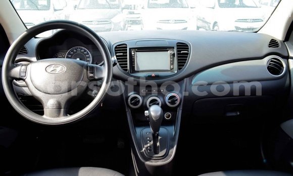 Sayi Imported Hyundai i10 Red Mota in Import - Dubai a Maseru Sayi Imported Hyundai i10 Red Mota in Import - Dubai a Maseru