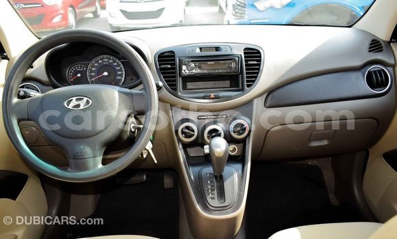 Sayi Imported Hyundai i10 Beige Mota in Import - Dubai a Maseru Sayi Imported Hyundai i10 Beige Mota in Import - Dubai a Maseru