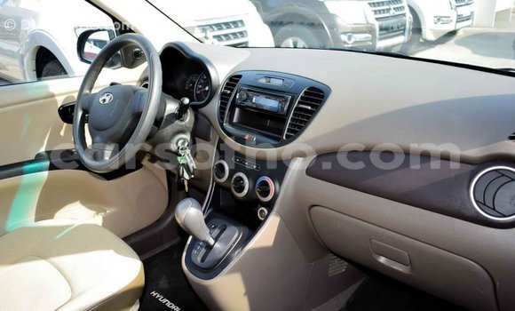 Sayi Imported Hyundai i10 White Mota in Import - Dubai a Maseru Sayi Imported Hyundai i10 White Mota in Import - Dubai a Maseru