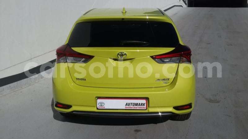 Big with watermark 2017 toyota auris 1.6 xs d