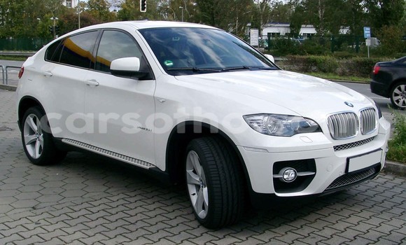 Acheter Occasion Voiture BMW X6 Blanc à Mafeteng, Mafeteng Acheter Occasion Voiture BMW X6 Blanc à Mafeteng, Mafeteng