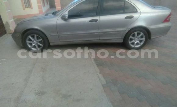 Sayi Na hannu Mercedes-Benz C–Class Other Mota in Maseru a Maseru Sayi Na hannu Mercedes-Benz C–Class Other Mota in Maseru a Maseru