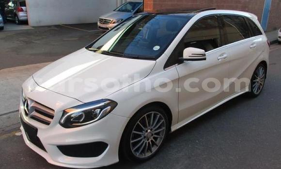 Sayi Na hannu Mercedes-Benz B-klasse White Mota in Mokhotlong a Berea Sayi Na hannu Mercedes-Benz B-klasse White Mota in Mokhotlong a Berea