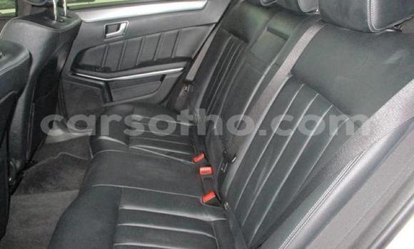 Acheter Occasion Voiture Mercedes-Benz E–Class Blanc à Mokhotlong, Berea Acheter Occasion Voiture Mercedes-Benz E–Class Blanc à Mokhotlong, Berea
