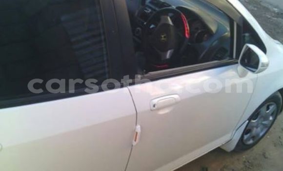 Buy Used Honda FIT White Car in Maseru in Maseru Buy Used Honda FIT White Car in Maseru in Maseru