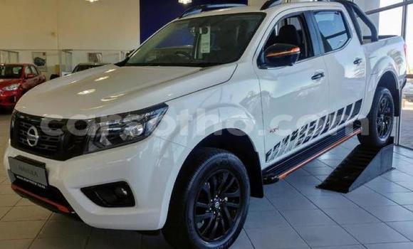 اشتري مستعمل Nissan Navara White سيارة في Maseru في Maseru اشتري مستعمل Nissan Navara White سيارة في Maseru في Maseru