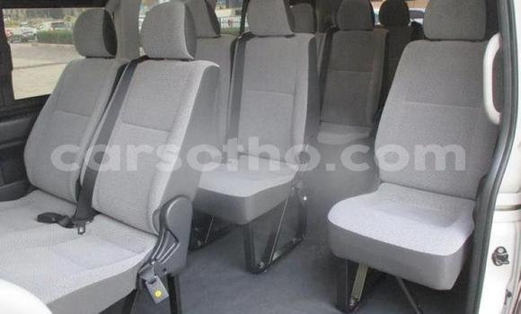 Sayi Na hannu Toyota Hiace White Mota in Maseru a Maseru Sayi Na hannu Toyota Hiace White Mota in Maseru a Maseru