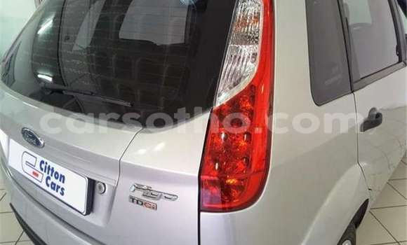 Sayi Na hannu Ford Fiesta Silver Mota in Maseru a Maseru Sayi Na hannu Ford Fiesta Silver Mota in Maseru a Maseru