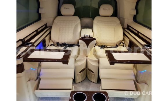 Sayi Imported Mercedes-Benz 250 Black Mota in Import - Dubai a Maseru Sayi Imported Mercedes-Benz 250 Black Mota in Import - Dubai a Maseru