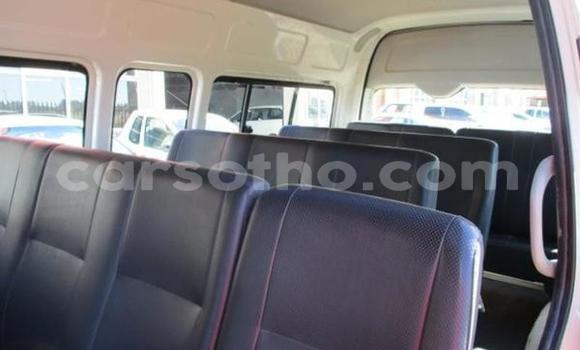 Buy Used Toyota Hiace White Car in Mokhotlong in Berea Buy Used Toyota Hiace White Car in Mokhotlong in Berea