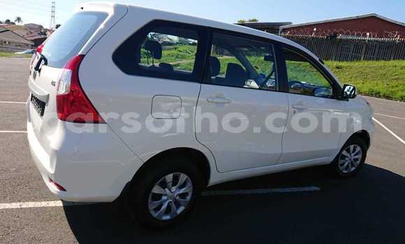 Buy Used Toyota Avanza White Car in Teyateyaneng in Berea Buy Used Toyota Avanza White Car in Teyateyaneng in Berea