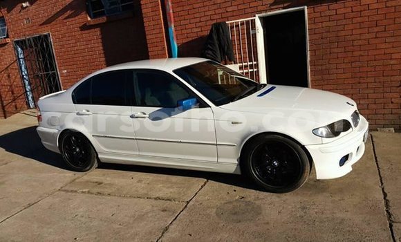Acheter Occasion Voiture BMW 3–Series Blanc à Maseru, Maseru Acheter Occasion Voiture BMW 3–Series Blanc à Maseru, Maseru
