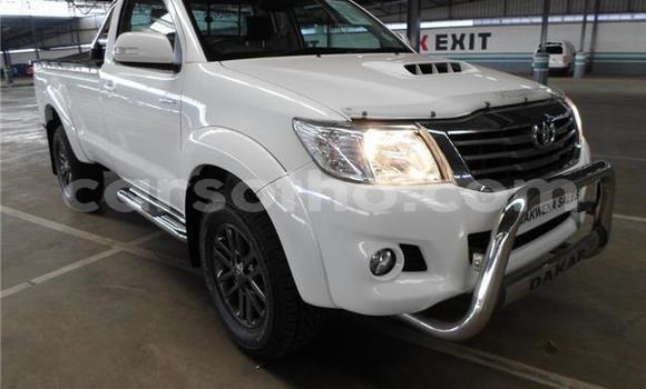 Sayi Na hannu Toyota Pickup White Mota in Hlotse a Leribe Sayi Na hannu Toyota Pickup White Mota in Hlotse a Leribe