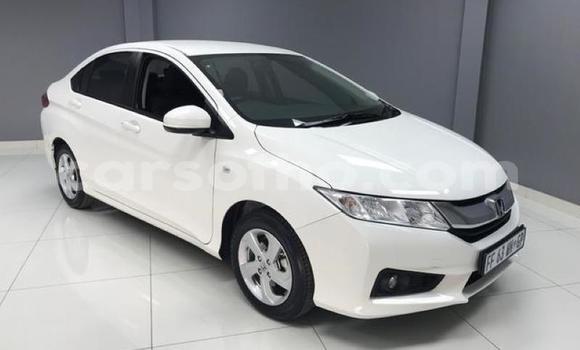 اشتري مستعمل Honda Ballade White سيارة في Hlotse في Leribe اشتري مستعمل Honda Ballade White سيارة في Hlotse في Leribe