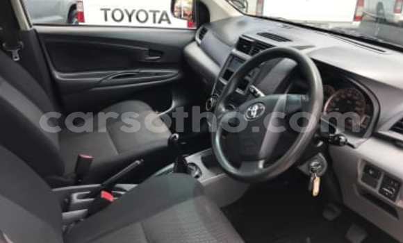 Buy Used Toyota Avanza White Car in Quthing in Butha-Buthe Buy Used Toyota Avanza White Car in Quthing in Butha-Buthe