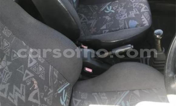 Sayi Na hannu Mazda 323 Silver Mota in Maputsoe a Leribe Sayi Na hannu Mazda 323 Silver Mota in Maputsoe a Leribe