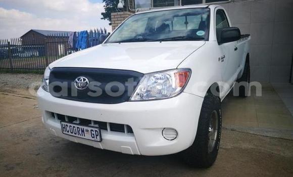 Acheter Occasion Voiture Toyota Hilux Blanc à Maseru, Maseru Acheter Occasion Voiture Toyota Hilux Blanc à Maseru, Maseru