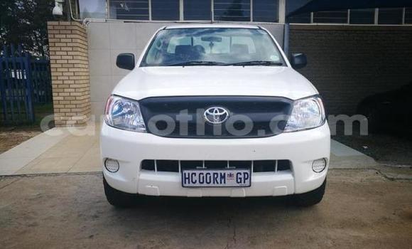 Acheter Occasion Voiture Toyota Hilux Blanc à Maseru, Maseru Acheter Occasion Voiture Toyota Hilux Blanc à Maseru, Maseru
