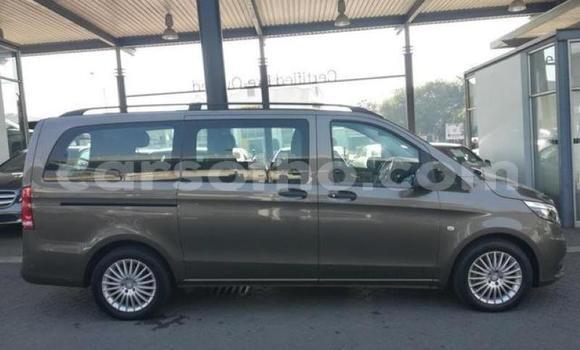 اشتري مستعمل Mercedes-Benz Vito Brown سيارة في Maseru في Maseru اشتري مستعمل Mercedes-Benz Vito Brown سيارة في Maseru في Maseru