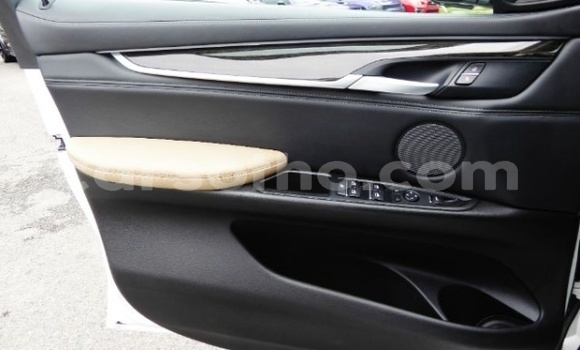 Acheter Occasion Voiture BMW X6 Blanc à Mafeteng, Mafeteng Acheter Occasion Voiture BMW X6 Blanc à Mafeteng, Mafeteng