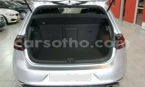 اشتري مستعمل Volkswagen Golf Silver سيارة في Hlotse في Leribe اشتري مستعمل Volkswagen Golf Silver سيارة في Hlotse في Leribe