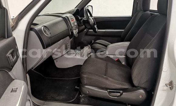 Acheter Occasion Voiture Mazda BT-50 Blanc à Butha Buthe, Butha-Buthe Acheter Occasion Voiture Mazda BT-50 Blanc à Butha Buthe, Butha-Buthe