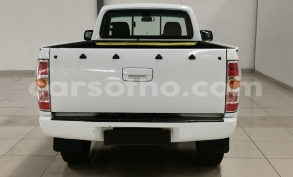 Acheter Occasion Voiture Mazda BT-50 Blanc à Butha Buthe, Butha-Buthe Acheter Occasion Voiture Mazda BT-50 Blanc à Butha Buthe, Butha-Buthe