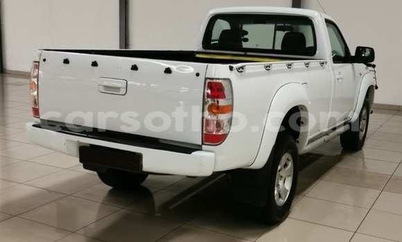 Acheter Occasion Voiture Mazda BT-50 Blanc à Butha Buthe, Butha-Buthe Acheter Occasion Voiture Mazda BT-50 Blanc à Butha Buthe, Butha-Buthe