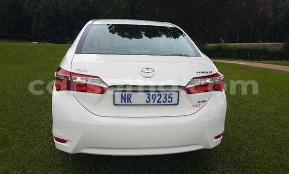 Acheter Occasion Voiture Toyota Corolla Blanc à Maseru, Maseru Acheter Occasion Voiture Toyota Corolla Blanc à Maseru, Maseru