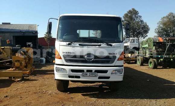 Acheter Occasion Utilitaire Hino Ranger Blanc à Maseru, Maseru Acheter Occasion Utilitaire Hino Ranger Blanc à Maseru, Maseru