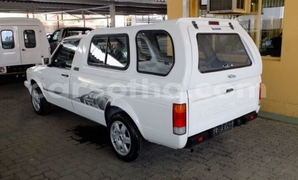 Buy Used Volkswagen Caddy White Car in Maseru in Maseru Buy Used Volkswagen Caddy White Car in Maseru in Maseru