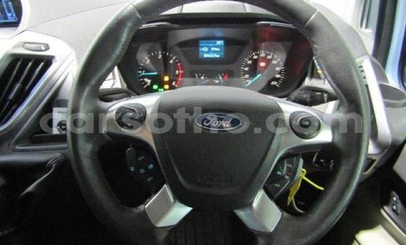 Sayi Na hannu Ford Tourneo Custom White Mota in Hlotse a Leribe Sayi Na hannu Ford Tourneo Custom White Mota in Hlotse a Leribe