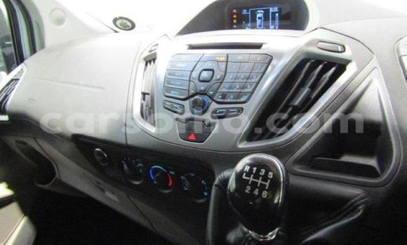 Sayi Na hannu Ford Tourneo Custom White Mota in Hlotse a Leribe Sayi Na hannu Ford Tourneo Custom White Mota in Hlotse a Leribe