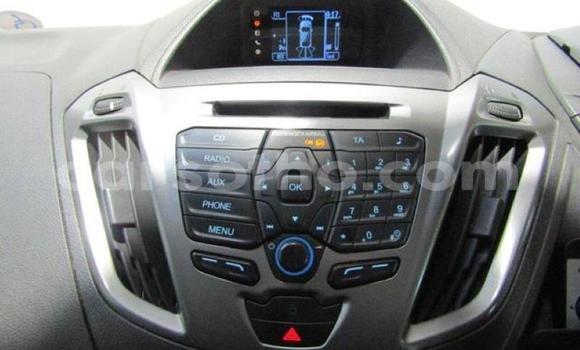 Sayi Na hannu Ford Tourneo Custom White Mota in Hlotse a Leribe Sayi Na hannu Ford Tourneo Custom White Mota in Hlotse a Leribe