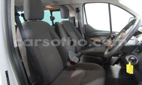 Sayi Na hannu Ford Tourneo Custom White Mota in Hlotse a Leribe Sayi Na hannu Ford Tourneo Custom White Mota in Hlotse a Leribe