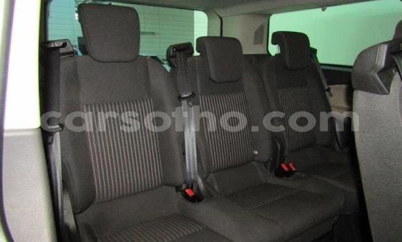 Sayi Na hannu Ford Tourneo Custom White Mota in Hlotse a Leribe Sayi Na hannu Ford Tourneo Custom White Mota in Hlotse a Leribe