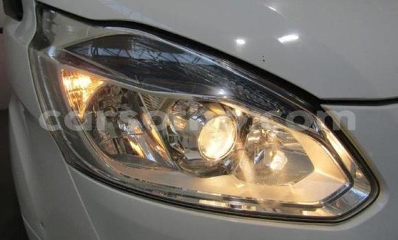 Sayi Na hannu Ford Tourneo Custom White Mota in Hlotse a Leribe Sayi Na hannu Ford Tourneo Custom White Mota in Hlotse a Leribe